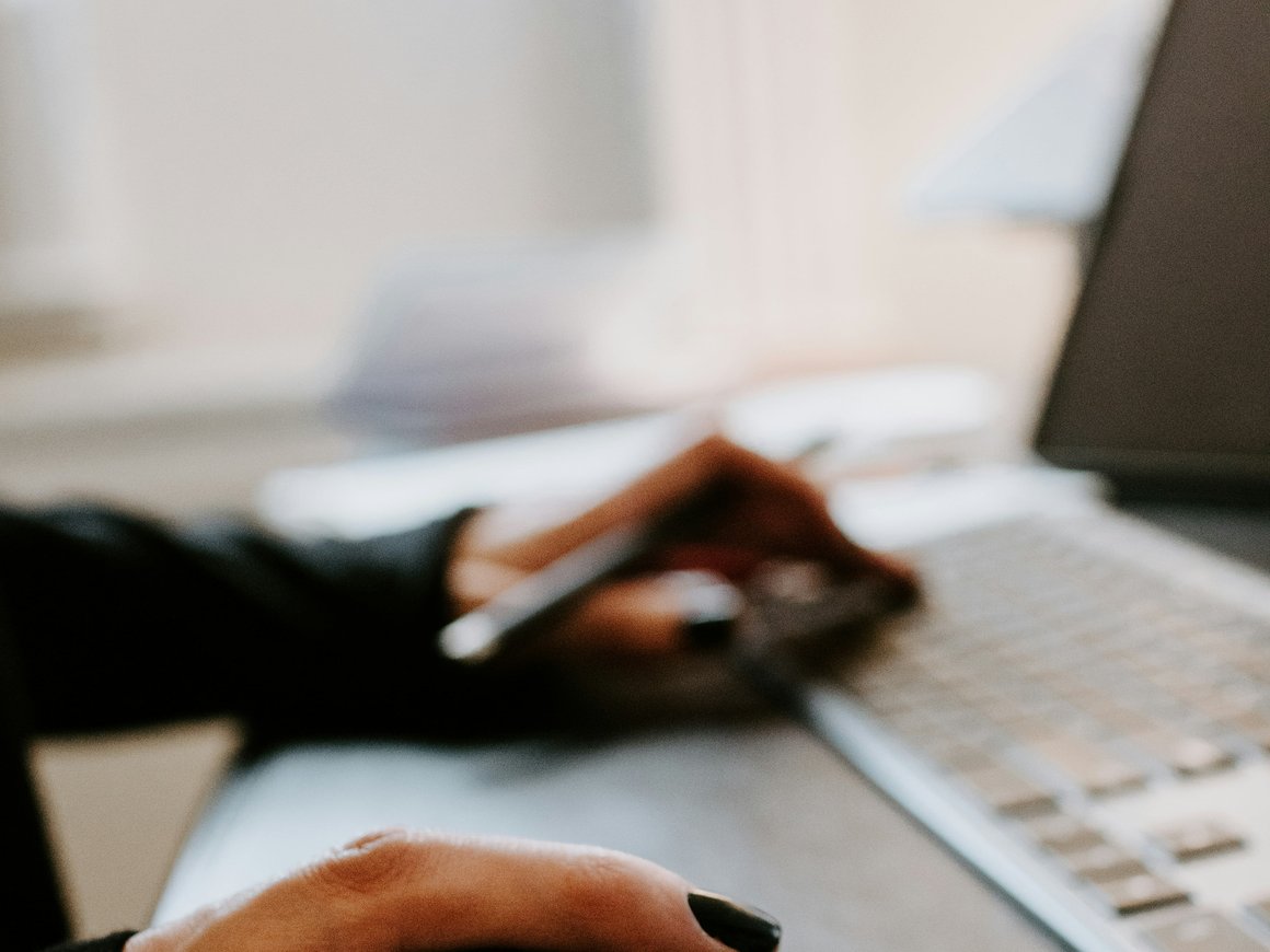 «Сбер» планирует покупку онлайн-школ «Нетология» и «Фоксфорд»