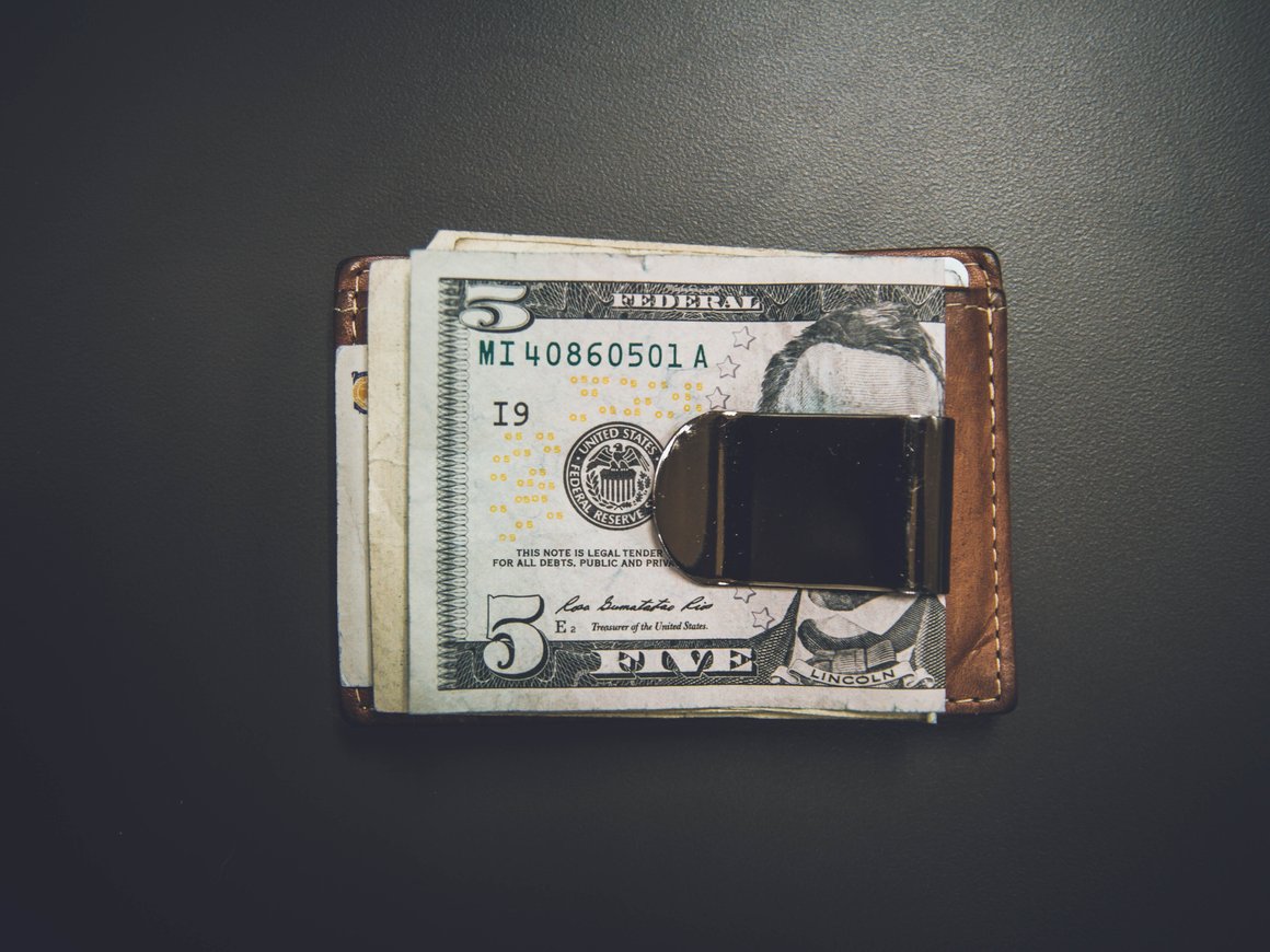 Financial Times оценила резервы западных банков на случай ухода из России в $10 млрд