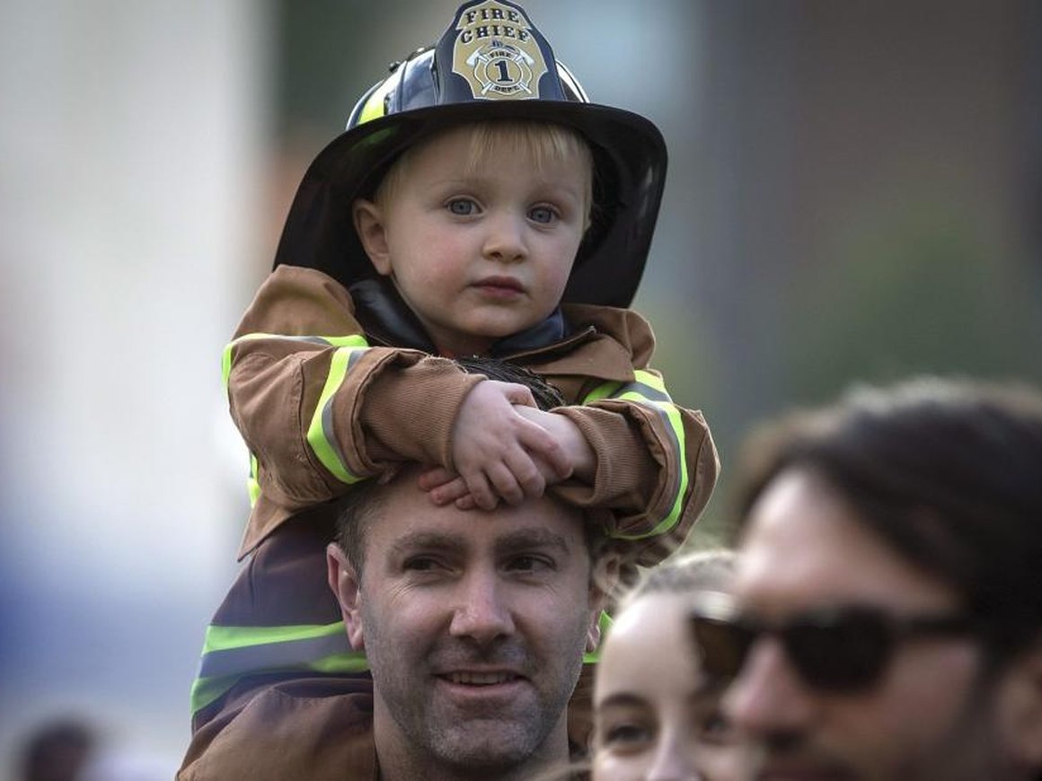 О чем лучше спросить ребенка вместо «Кем ты хочешь стать, когда вырастешь?»