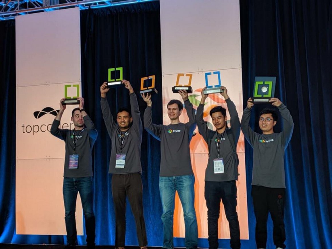Аспирант ИТМО выиграл два трека в чемпионате по программированию Topcoder Open