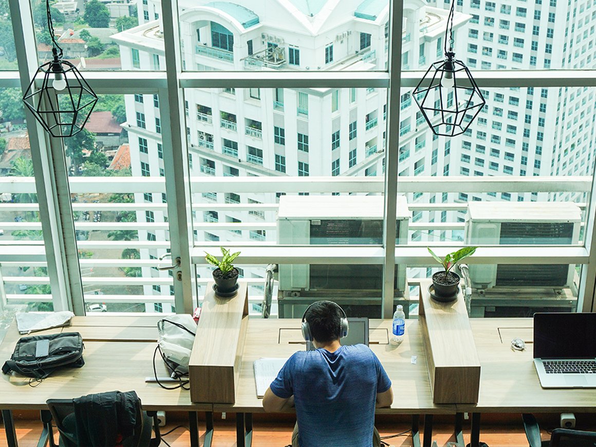 Весенняя перезагрузка знаний: 10 актуальных онлайн-курсов