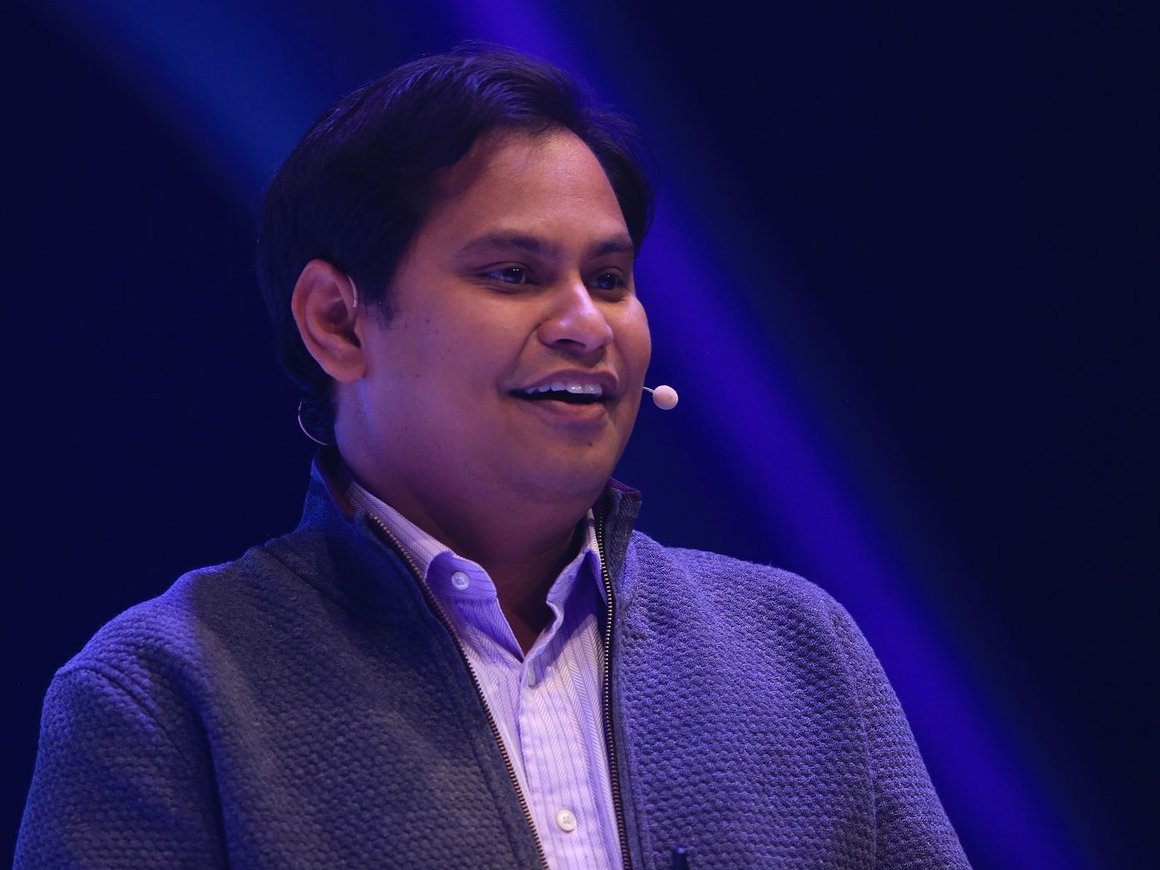 Акции Snap упали после ухода из компании CSO Имрана Хана