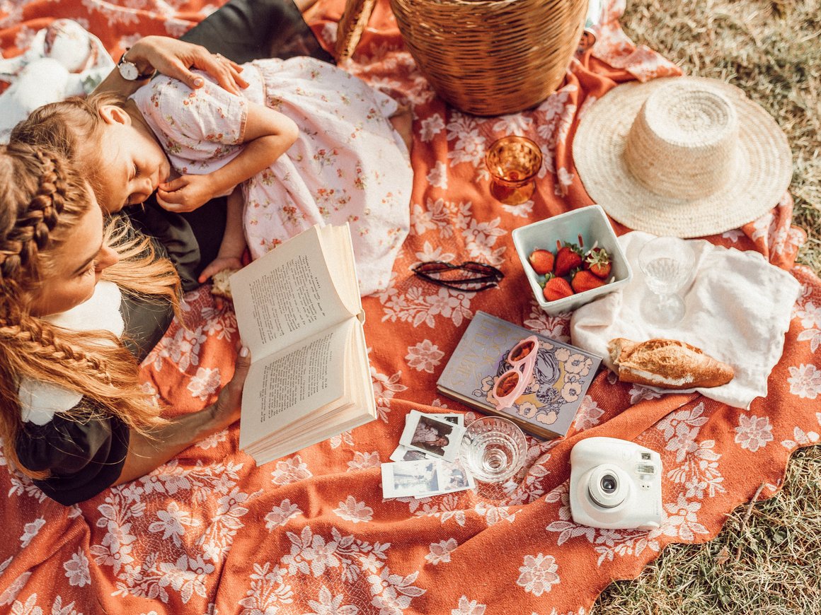 Десять книг, которые не дадут скучать на летних каникулах