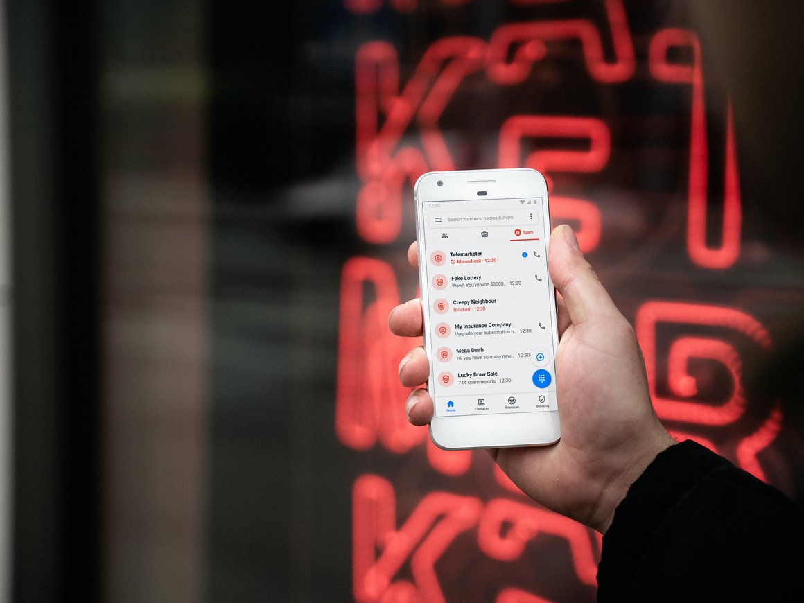 «Тинькофф» определил каждый седьмой звонок в России как спамерский