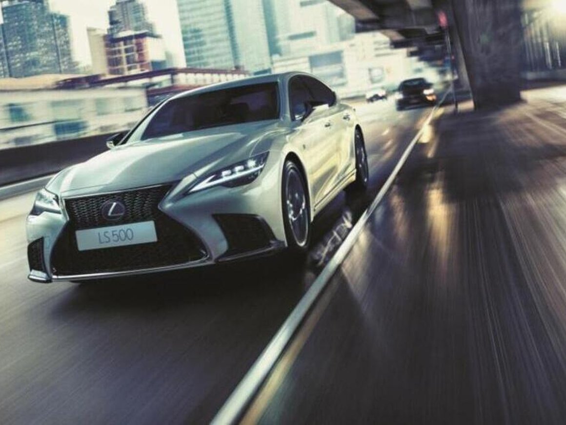 Lexus LS 500: японский вариант немецкого совершенства