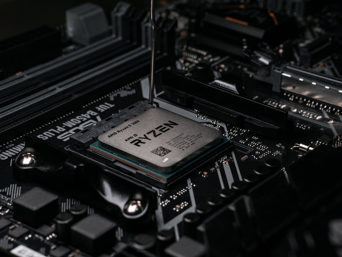 Российских производителей хотят обязать использовать отечественные процессоры