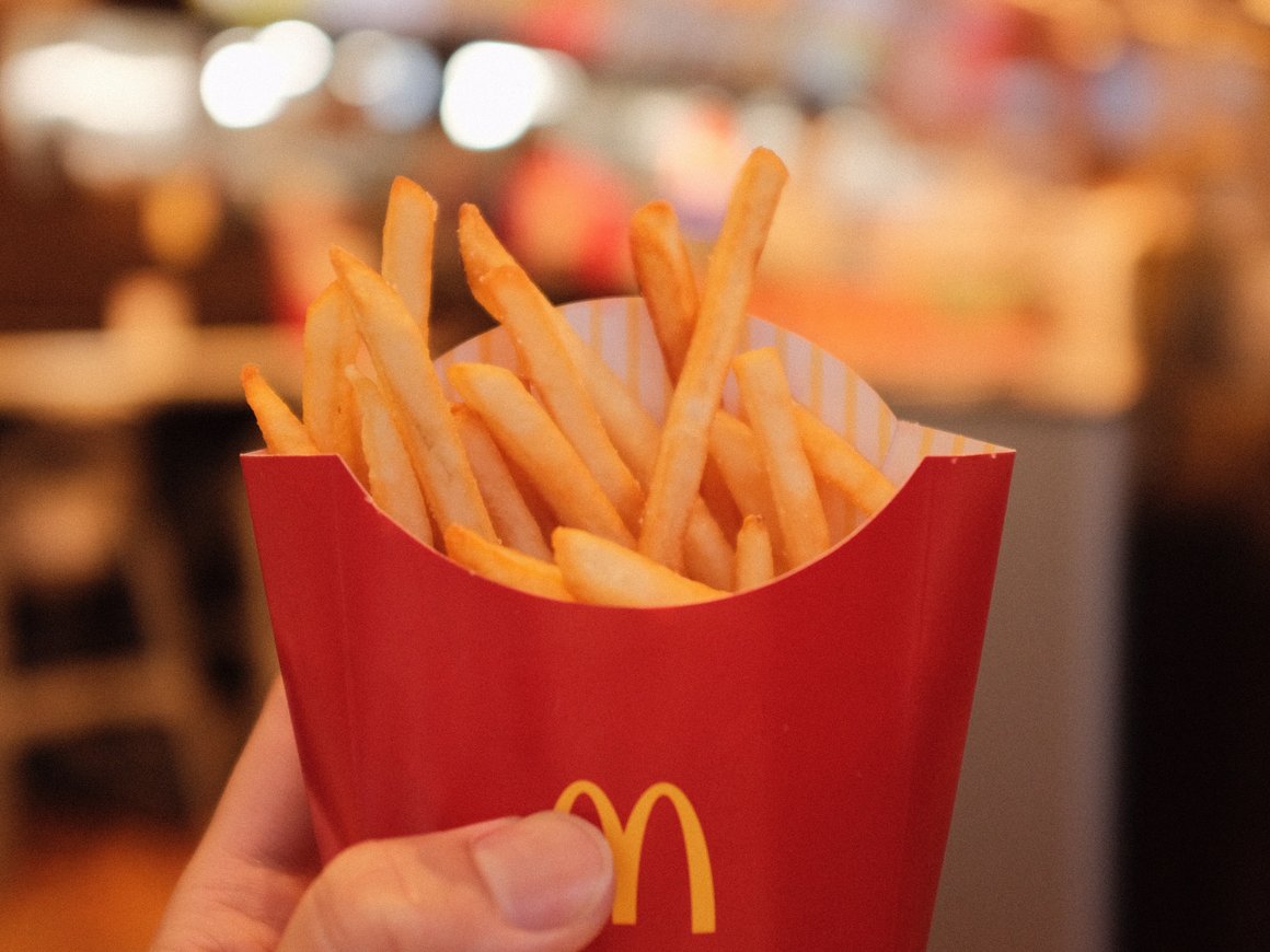 «Макдоналдс» официально назвал дату приостановки работы в России