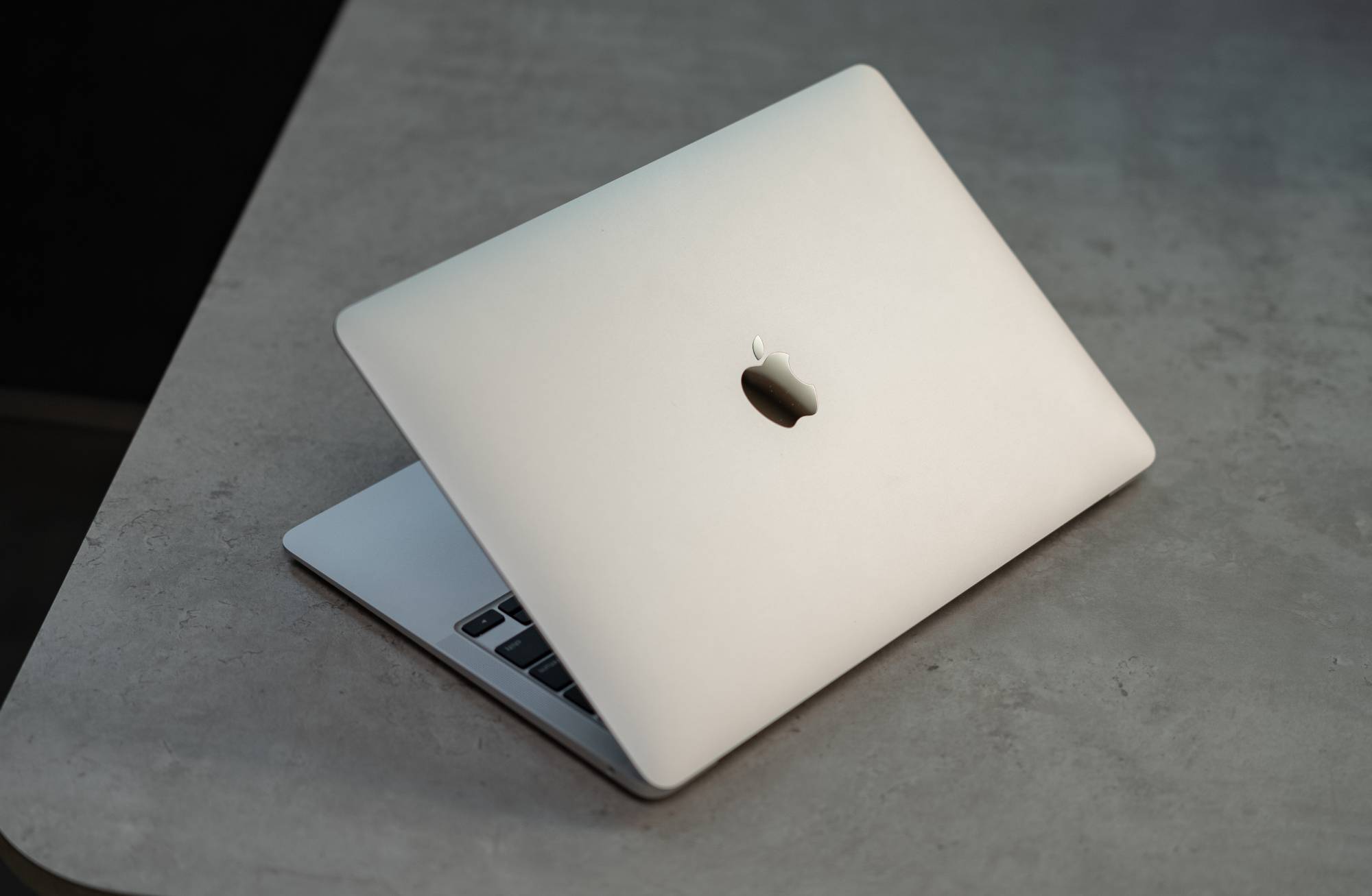 Apple представила новый MacBook Air на чипе M4