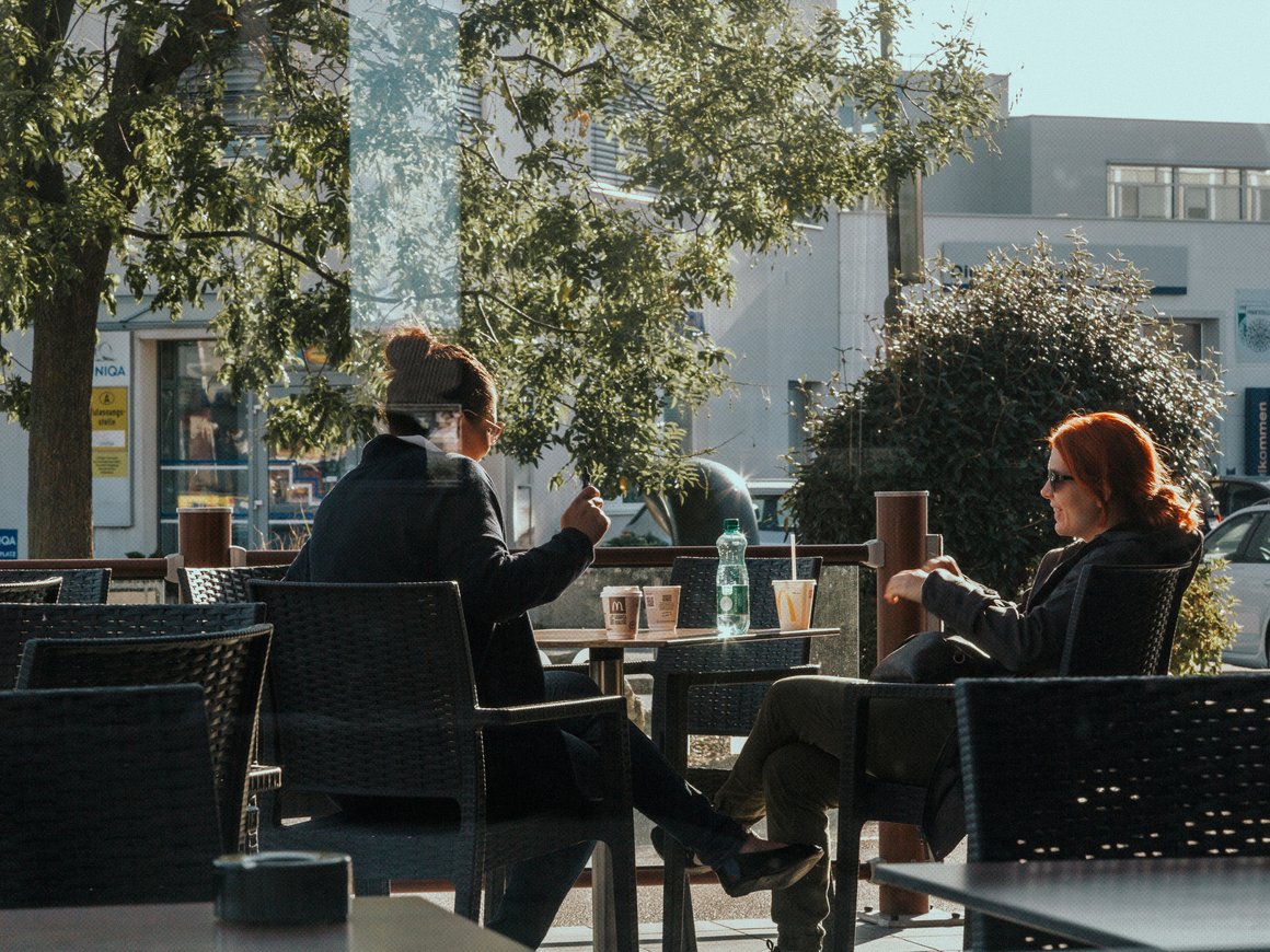 Более 100 ресторанов и кафе подключились к эксперименту с «бесковидными зонами»