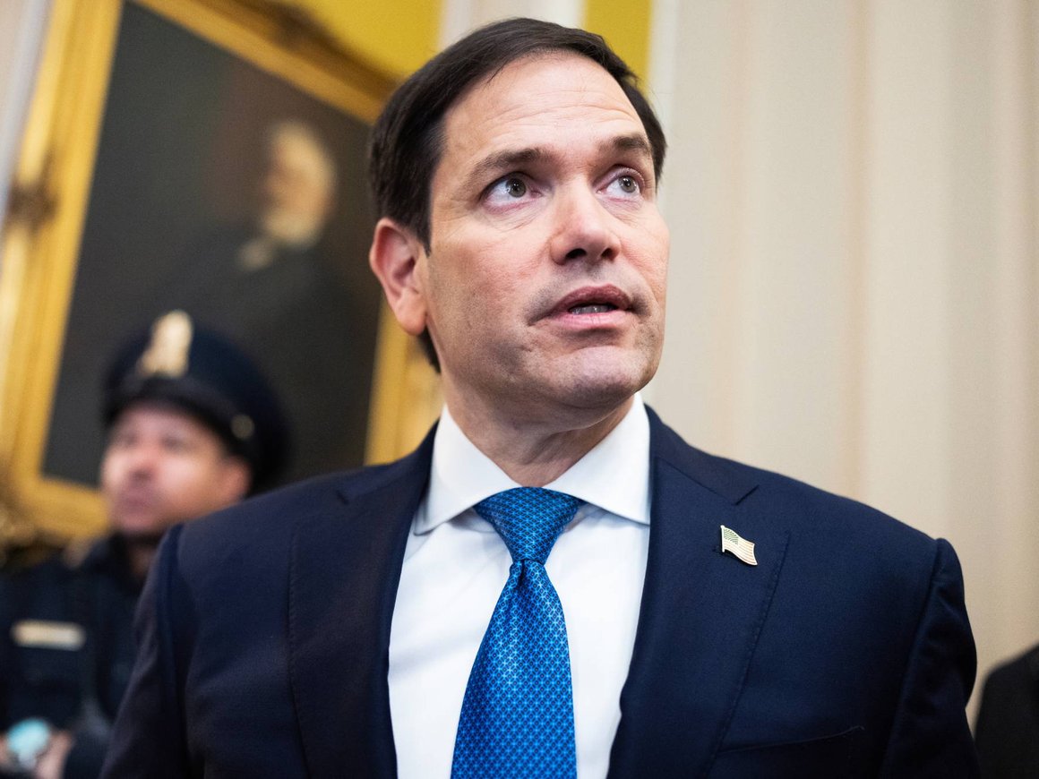 Кандидат на пост главы Госдепа допустил отмену санкций против России