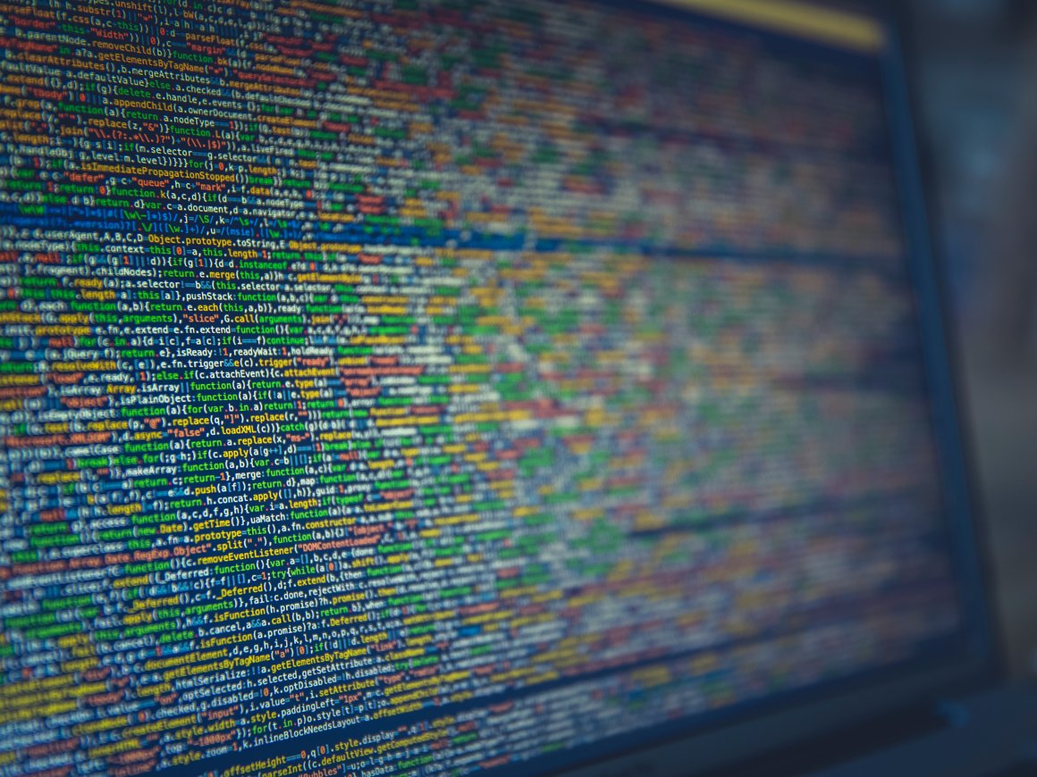 Свой или в аренду: где брать софт для финтех-проектов и что учитывать при выборе