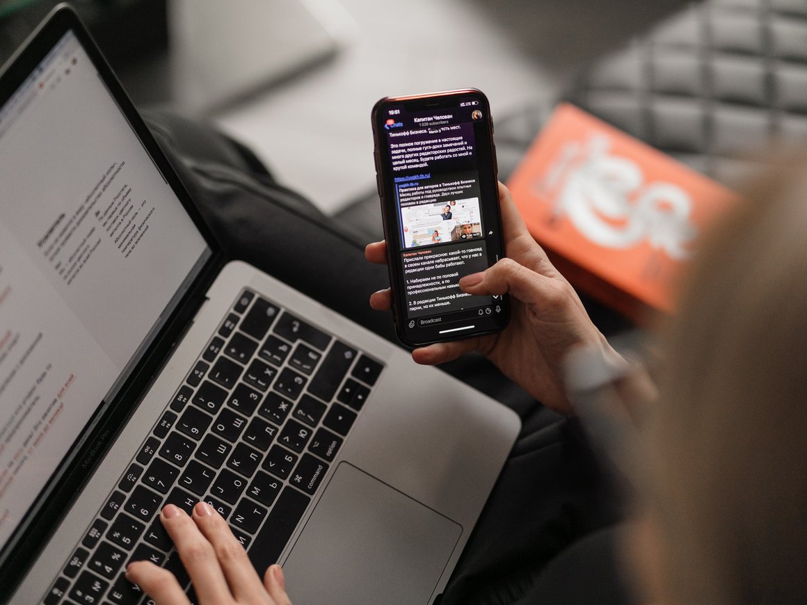 «Сбер» внедрит GigaChat в работу со всеми клиентами