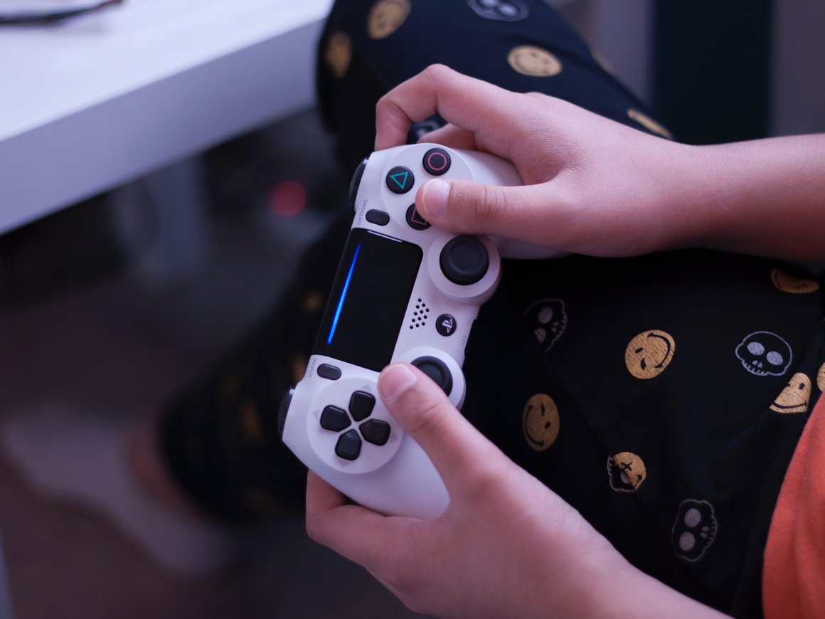 «Мы создаем для пользователя опыт, переживания и эмоции». Что делает игровой сценарист и как им стать