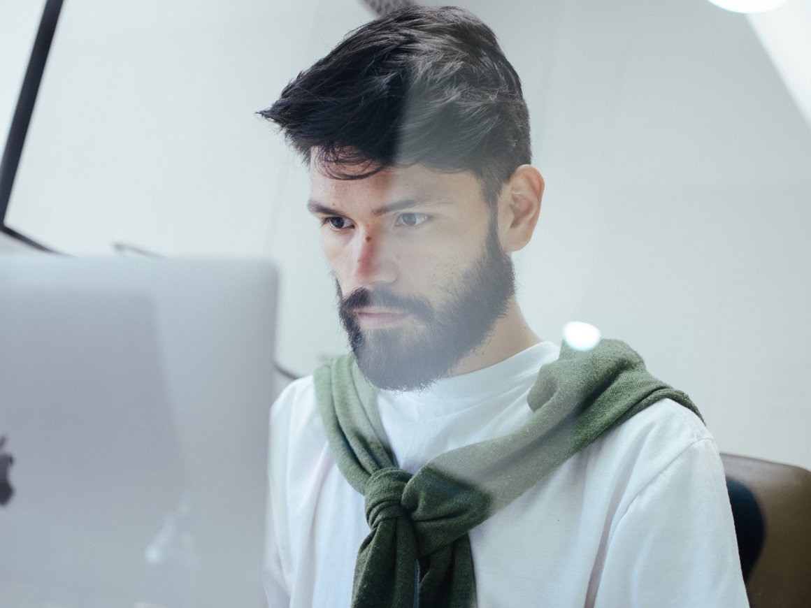 Мишустин разрешил россиянам регистрировать недвижимость через портал «Госуслуг»