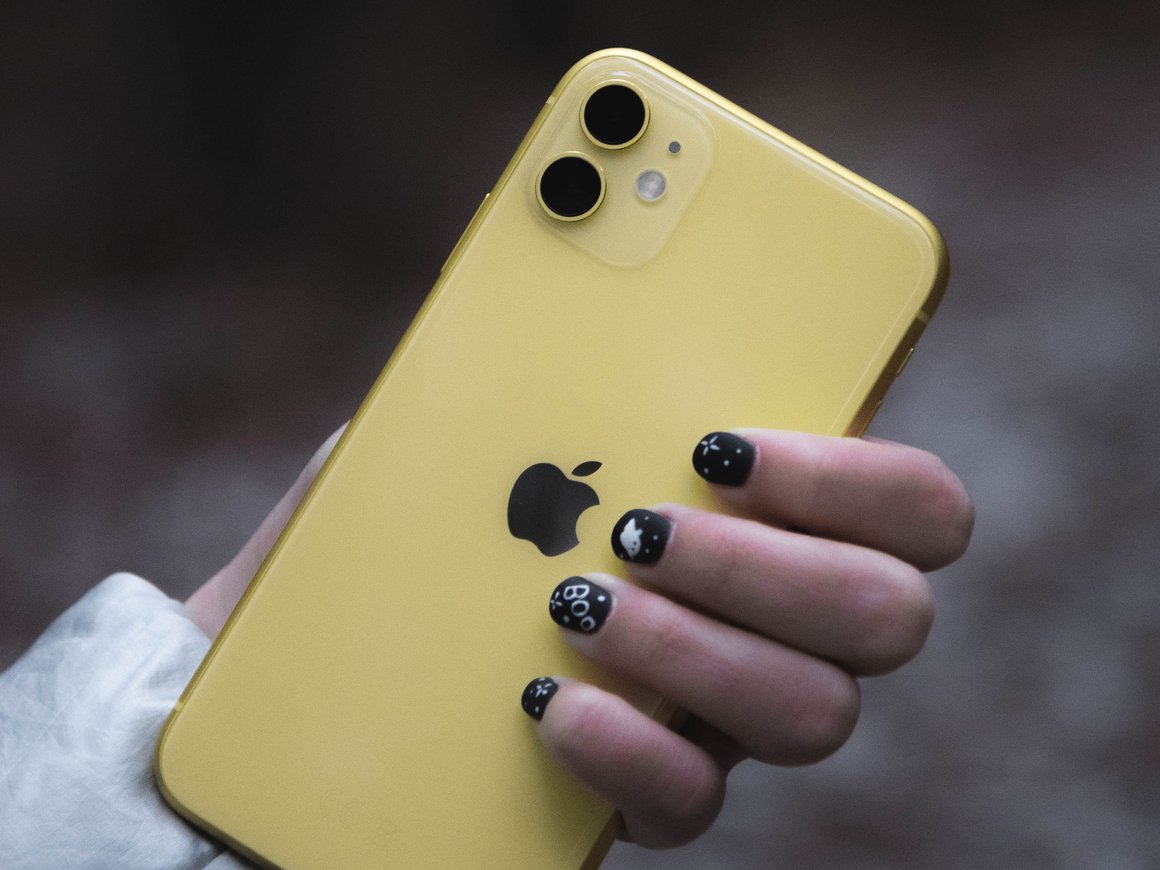 IPhone 11 стал самым популярным подержанным смартфоном в России