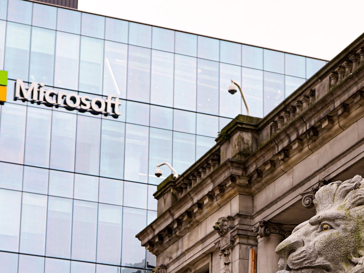 Microsoft свернула проект по созданию промышленной метавселенной