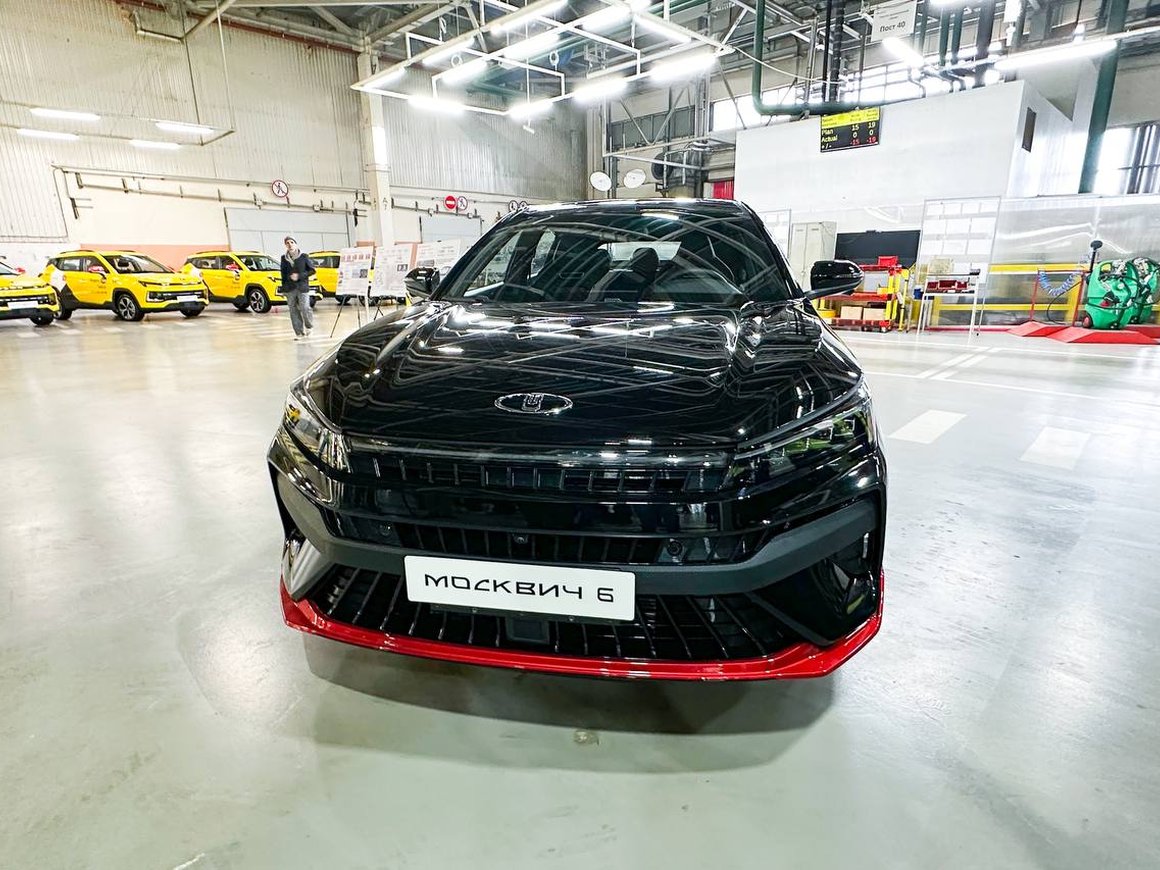 «Москвич» показал новую модель — седан «Москвич 6»