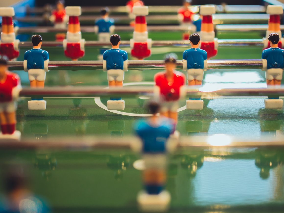 Заморозка активов ЦБ, перспективные сферы для бизнеса в новых условиях: главные новости 26 мая