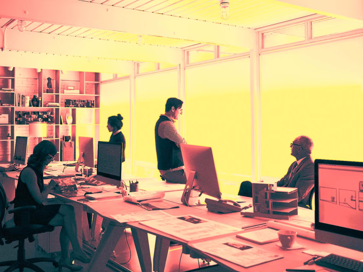 Сейчас 5 рабочих поколений. Как помочь им ужиться в одном офисе?