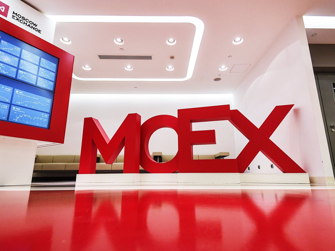 Московская биржа введет торговлю в иностранной валюте с 27 сентября