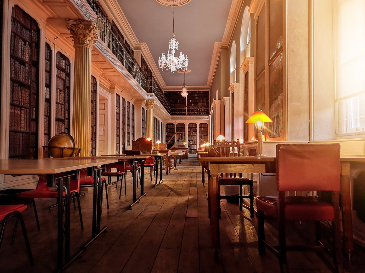 Учёба за рубежом: как поступить в британский вуз и почему английского в школе недостаточно