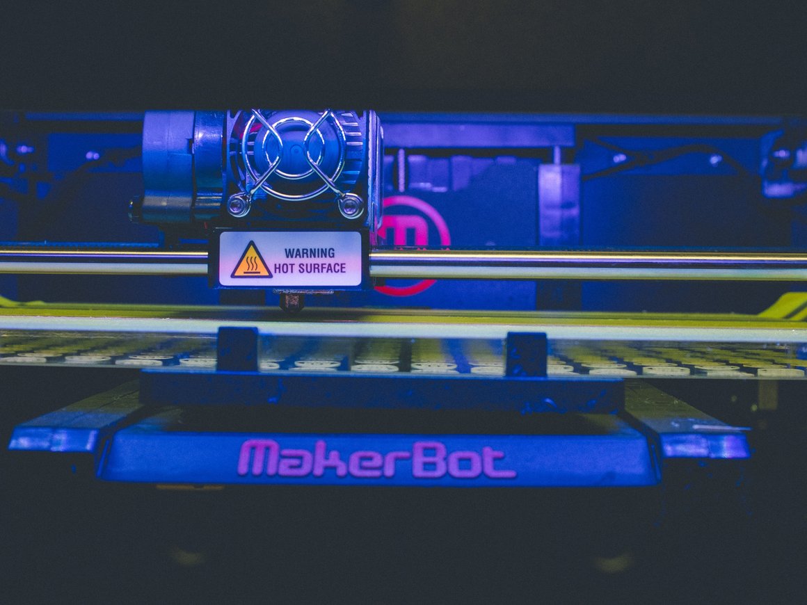 Массовые онлайн-курсы, умные термометры и 3D-печать: коронавирус возвращает технологические тренды 2012 года