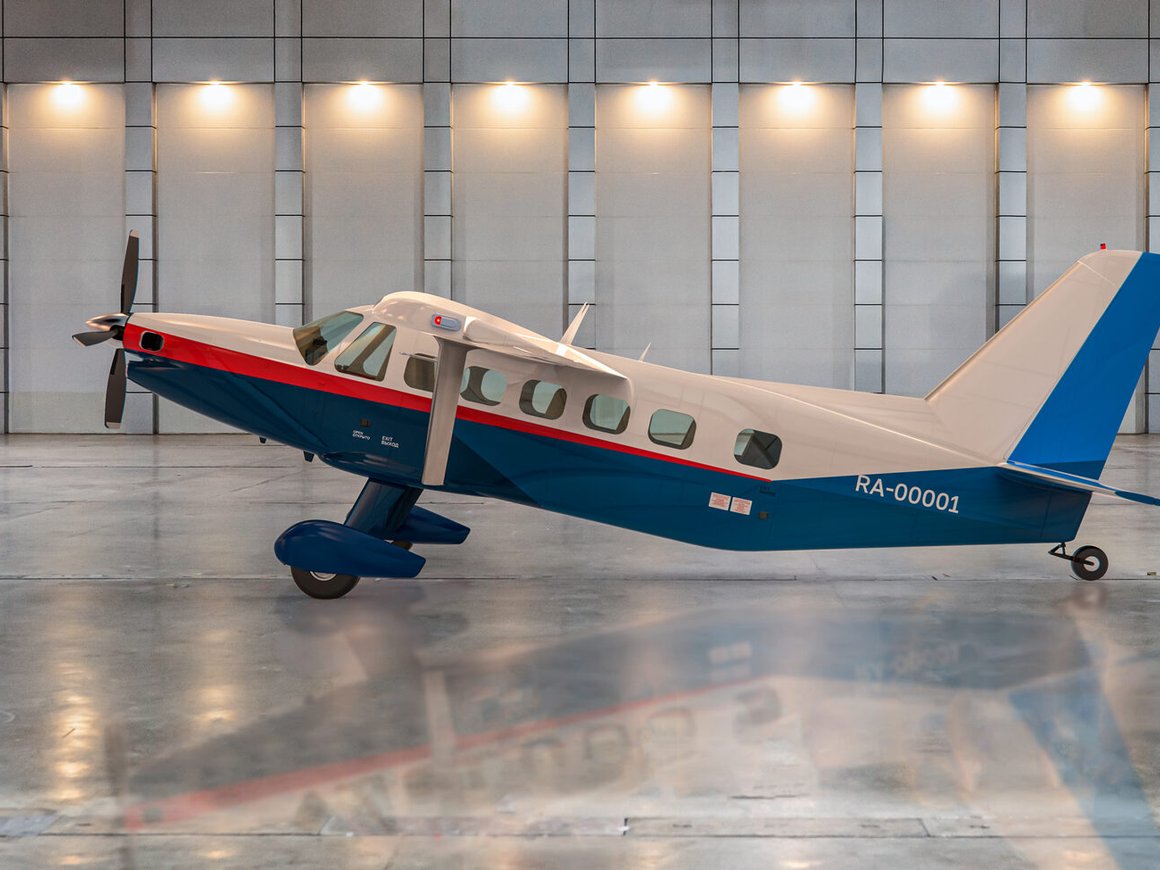 Новый многоцелевой самолет «Байкал» совершил первый полет