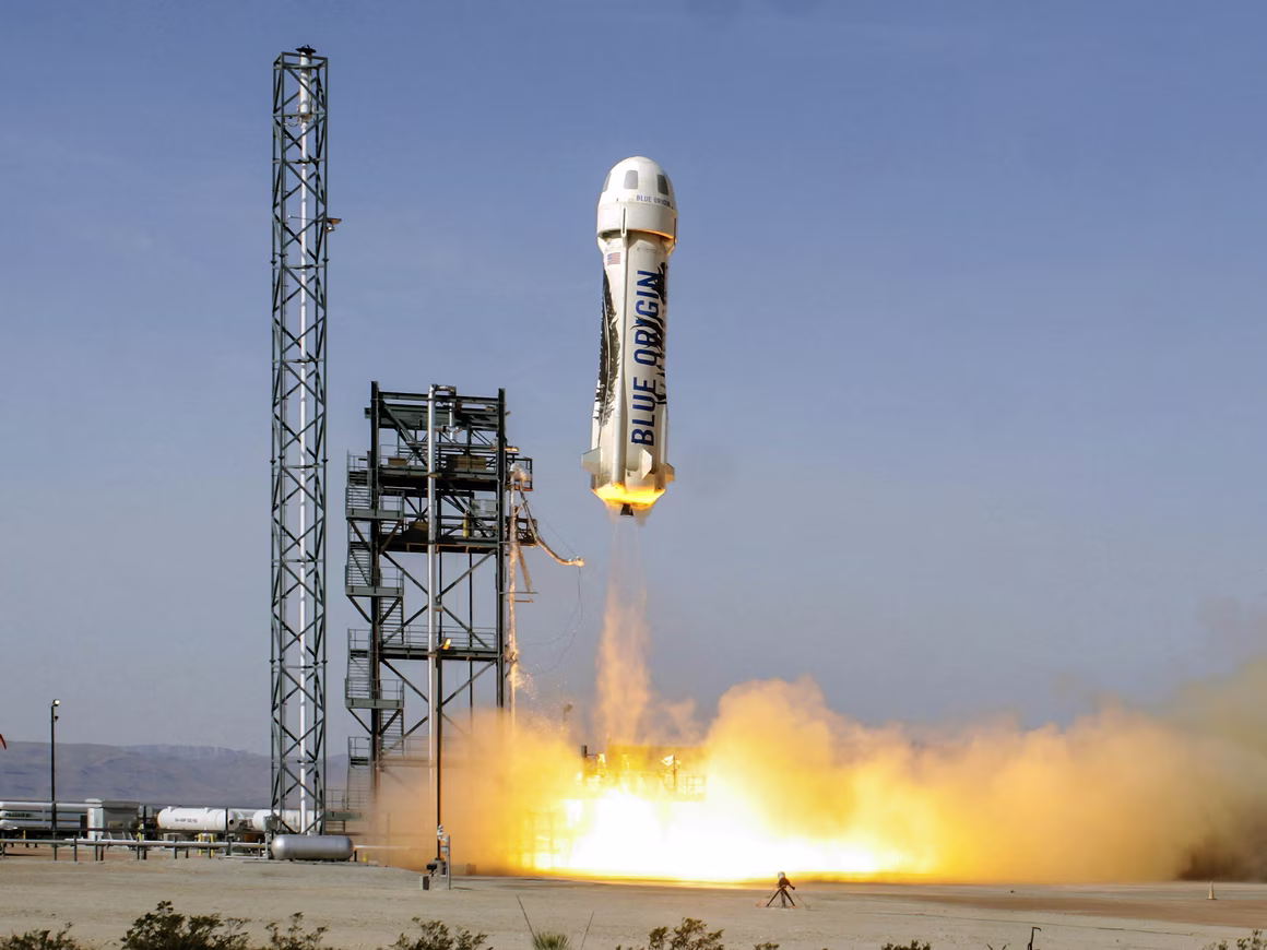 Blue Origin Джеффа Безоса отправит туристов в суборбитальный полет в 2019 году