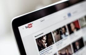 Глава Минцифры заявил, что закрытия YouTube в России не планируется