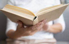 Чтение, головоломки и ведение дневника снижают риск деменции?