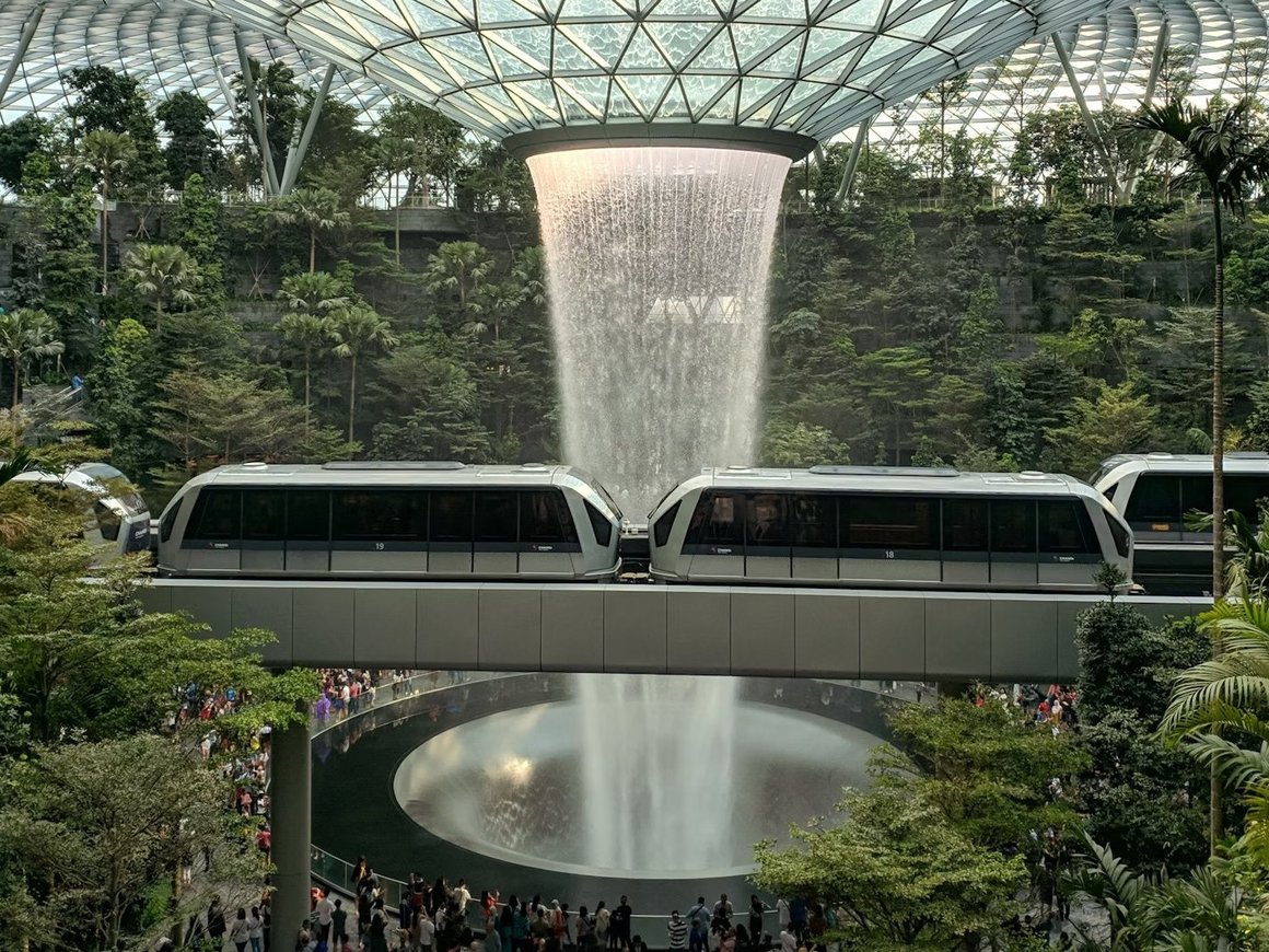 Транспорт будущего. Куда движутся водоробусы, аэротакси и летающие поезда