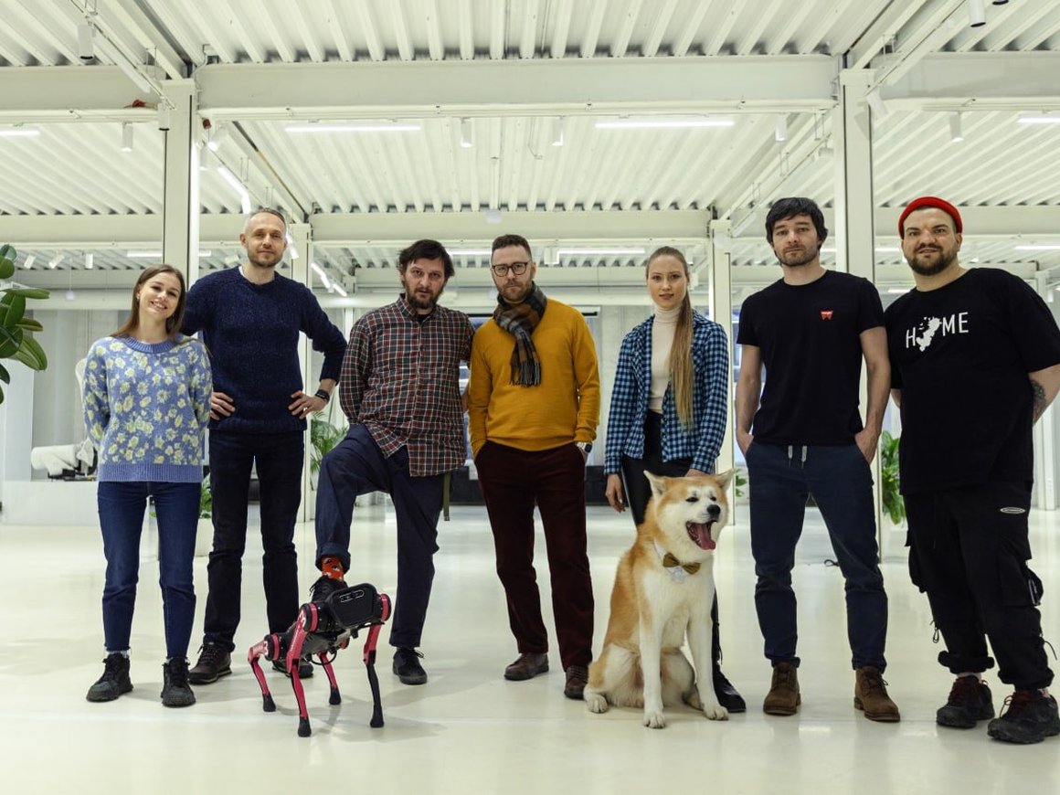 Выполняют команды, помогают планете и работают амбассадорами — что уже умеют роботы-животные?