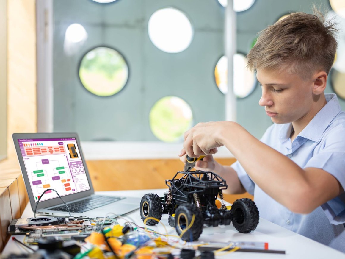 Ректор МФТИ заявил об обсуждении олимпиад по робототехнике и искусственному интеллекту