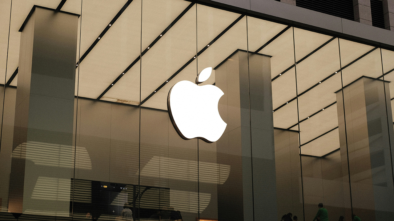 Бюджетный iPhone, быстрый iPad и апгрейд MacBook: Apple раскрыла планы на 2026 год