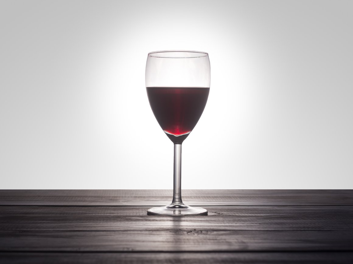 Ритейлер «Красное и белое» перерегистрировался на Кипре