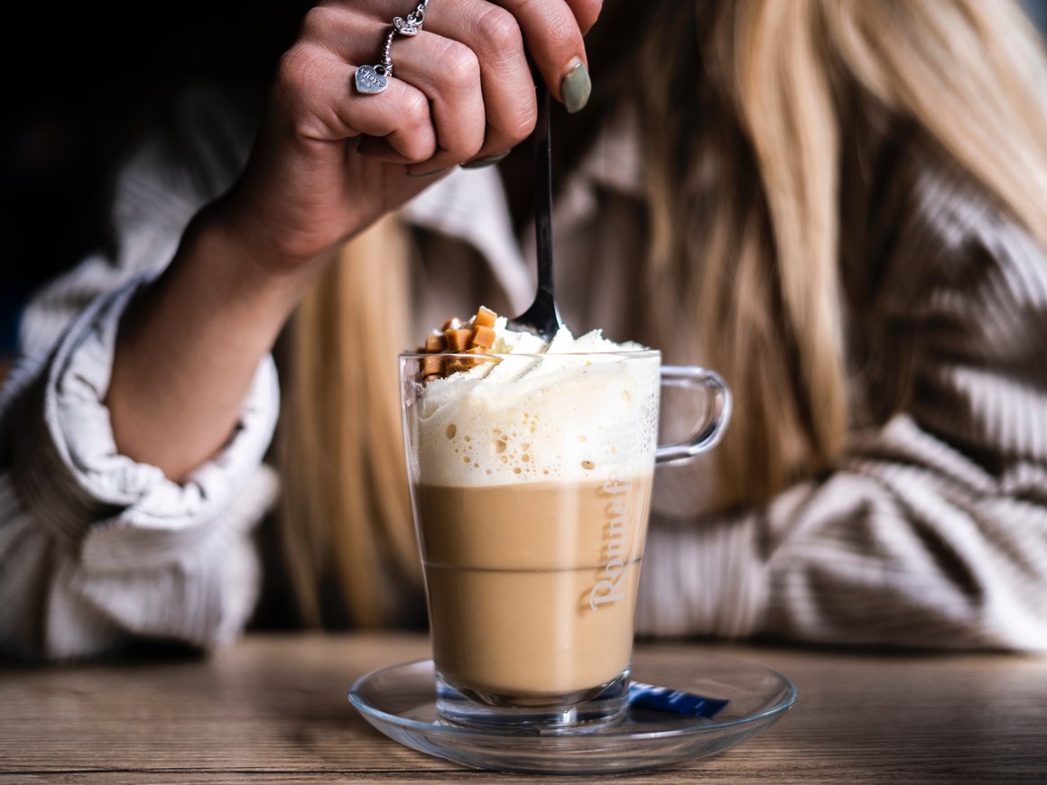 «Шоколадница» начала открывать кофейные зоны в Сбербанке