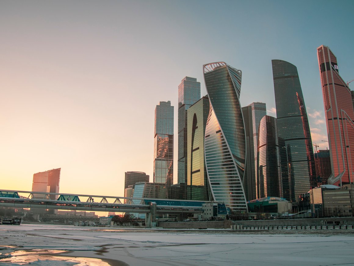 Возобновление переговоров по ExoMars, подготовка к ПМЭФ, роботакси от Hyundai: главное для бизнеса 12 июня