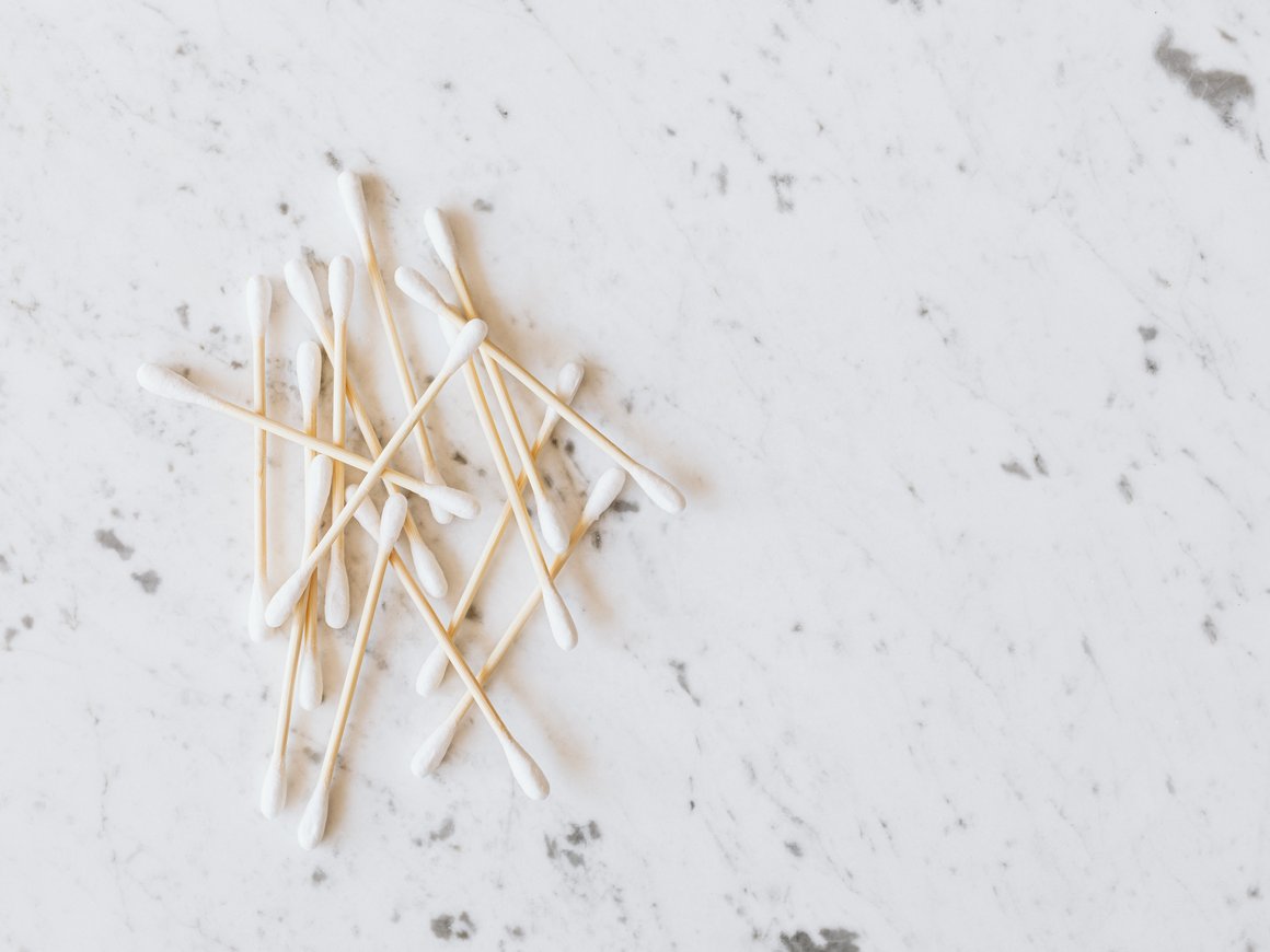 Российские власти планируют запретить пластиковую посуду и ватные палочки