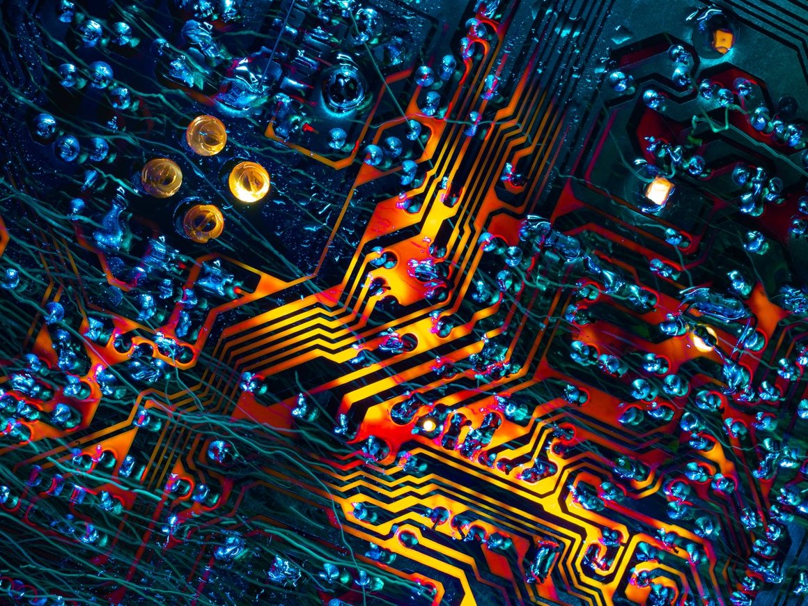 Дефицит микрочипов угрожает стабильности поставок банковских карт — производители