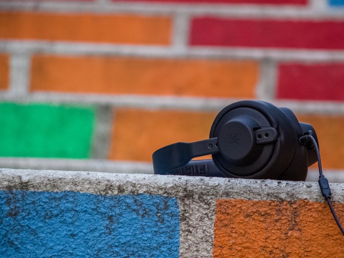 19 полезных подкастов о бизнесе