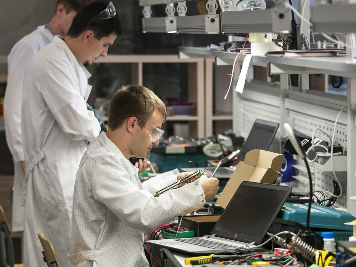 В России собрали корпус спутника для создания 3D-модели Земли