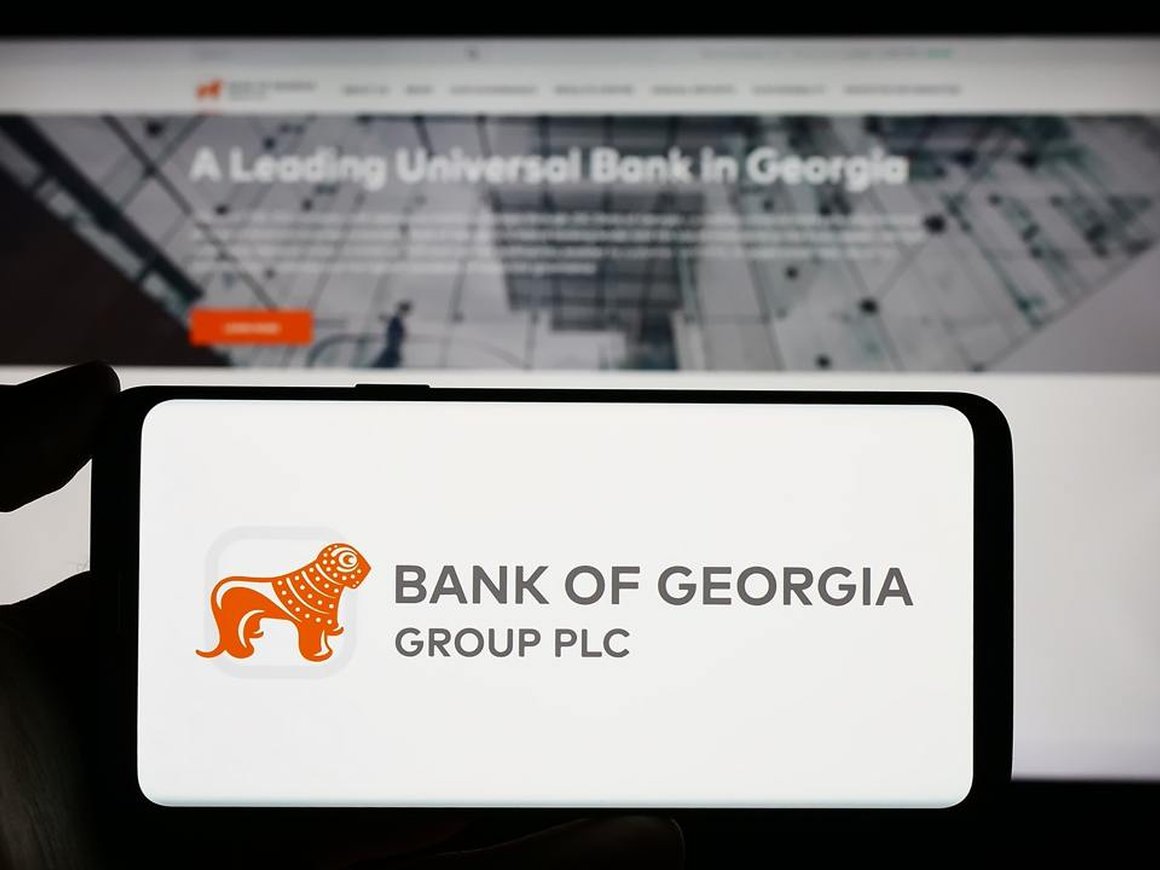 Банки Грузии возобновили работу с платежным сервисом «Золотая корона»