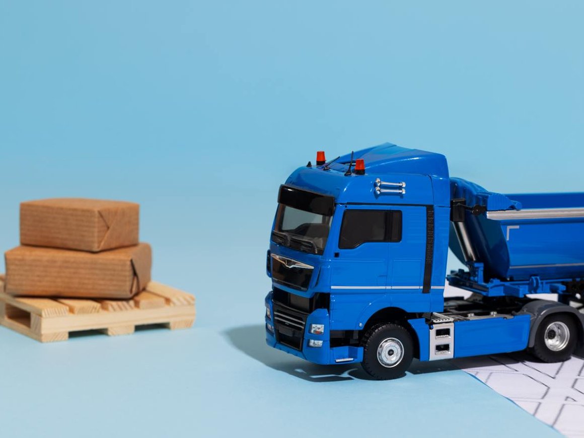 Рынок автоперевозок крупнотоннажных грузов в России превысит 5 трлн рублей