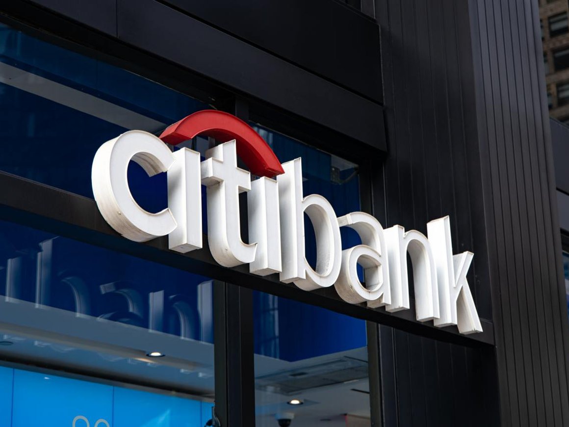 Интернет-банк и мобильное приложение «Ситибанка» перестанут работать с 23 ноября