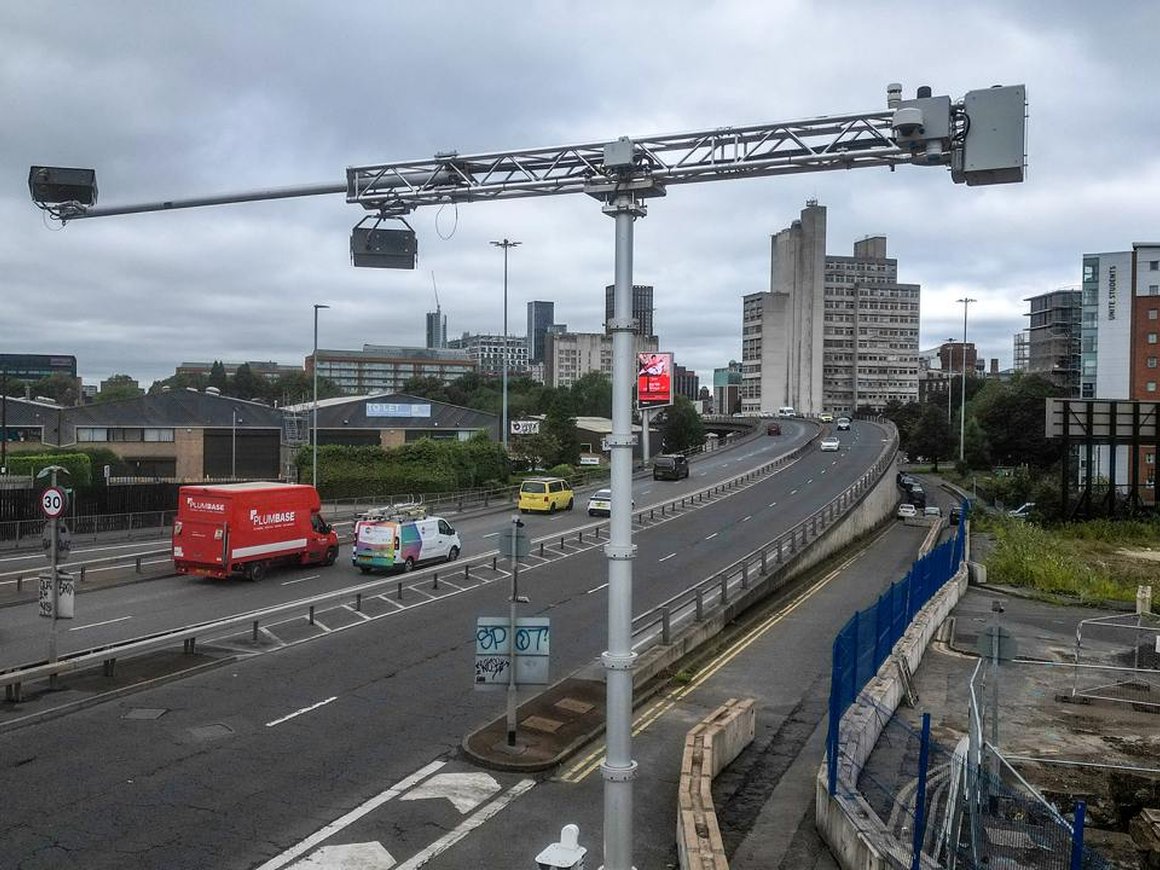 Проверку полисов ОСАГО дорожными камерами предложили начать в марте