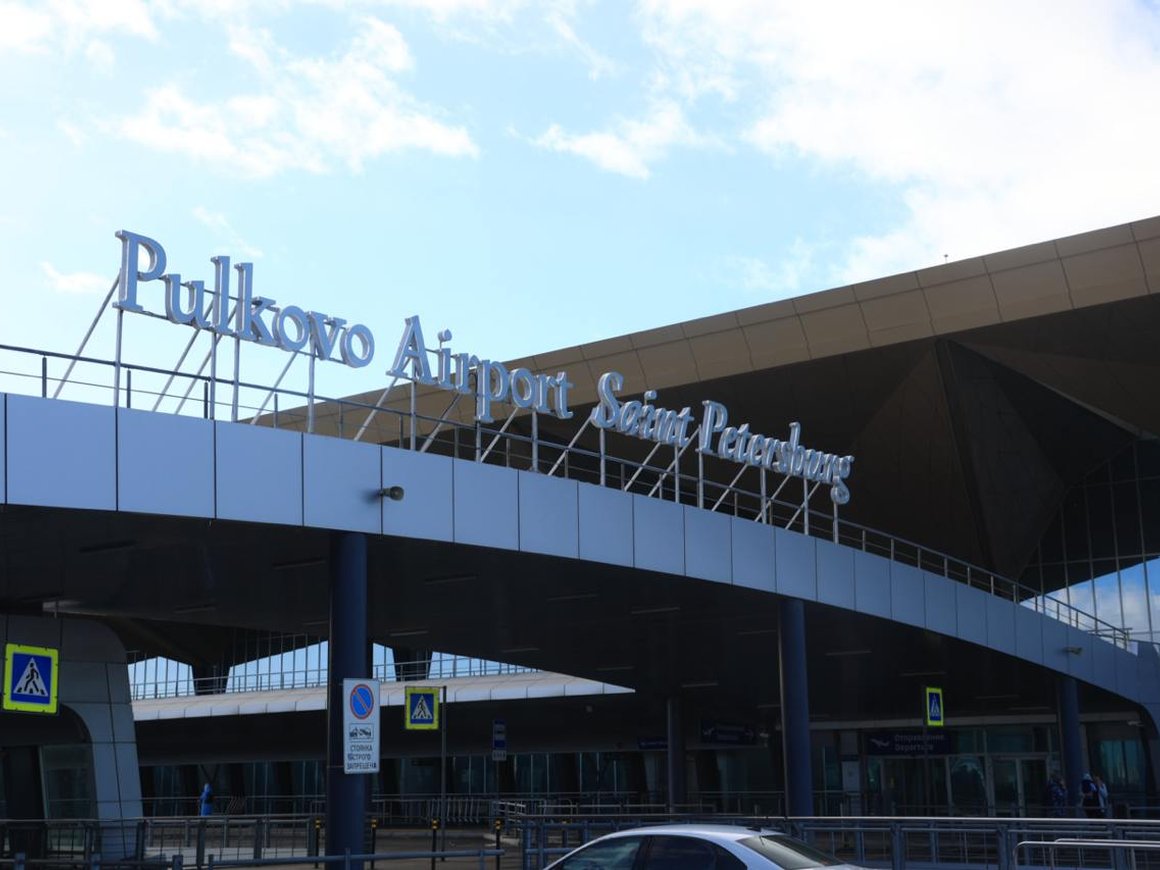 Путин разрешил выкупить 25% в УК аэропорта Пулково у немецкого акционера