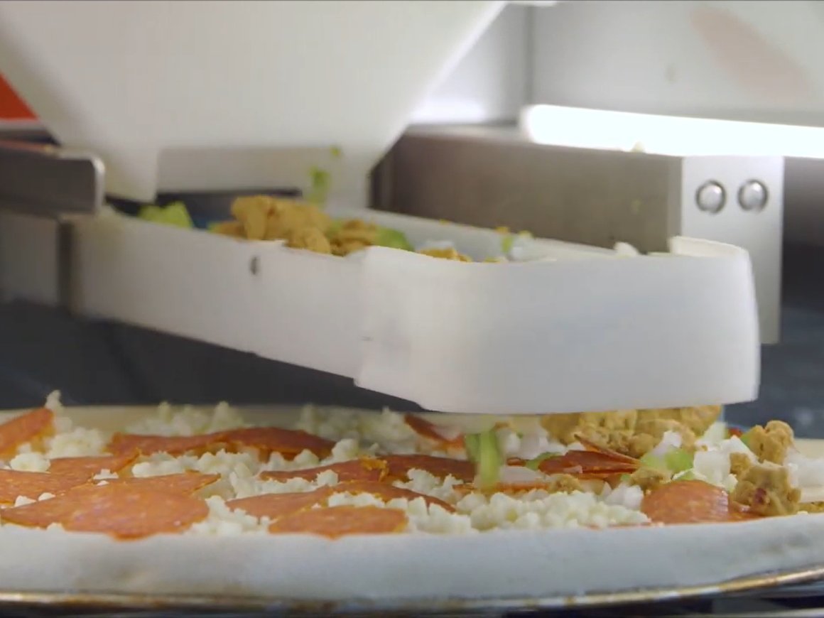 Стартап, разрабатывающий робота-пиццамейкера, привлёк $16 млн инвестиций