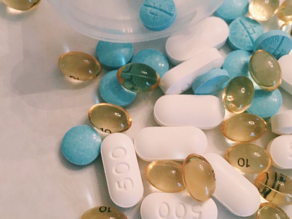 Путин подписал указ об онлайн-торговле безрецептурными лекарствами