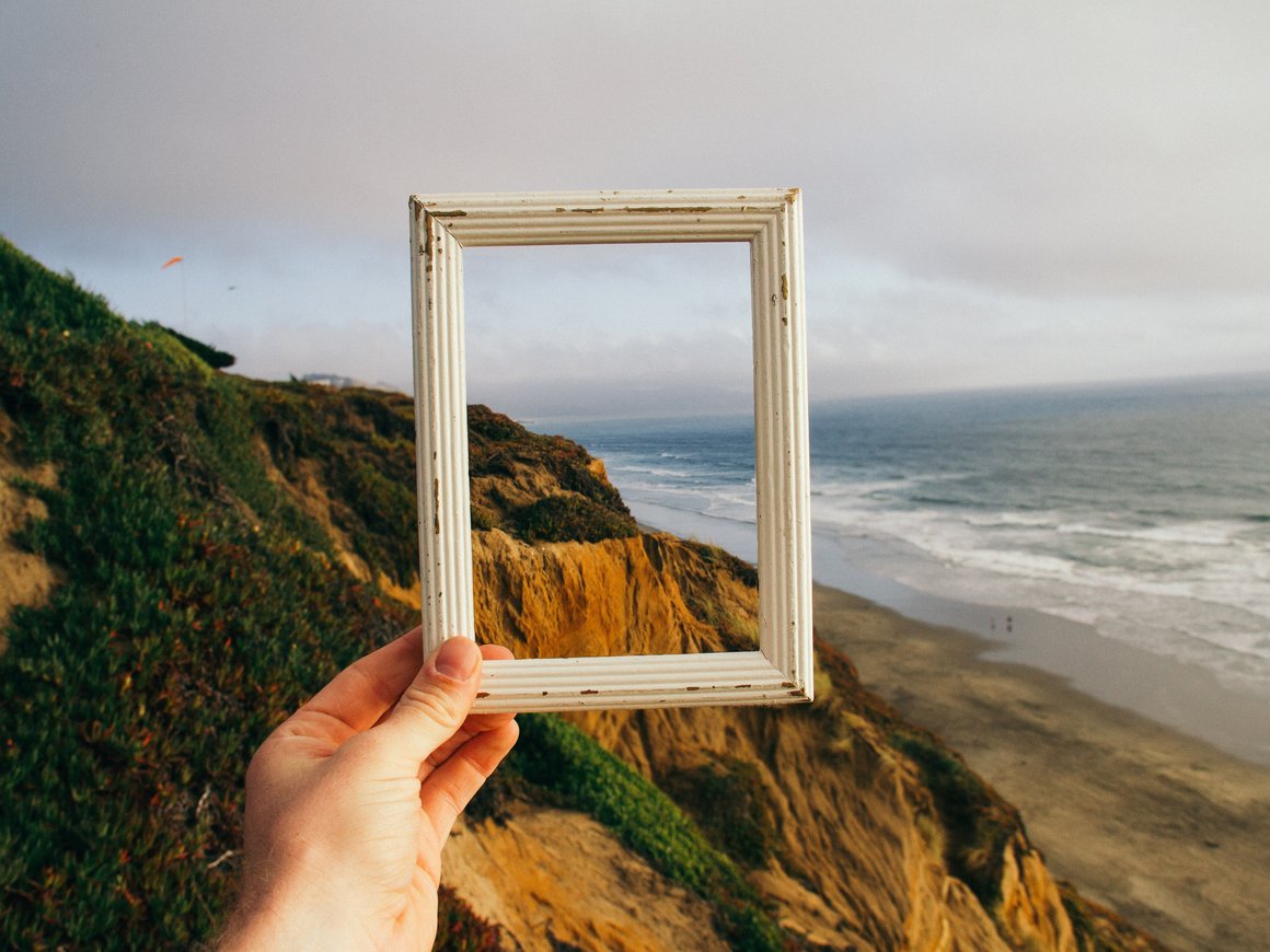 «Сбер» создал нейросеть ruDALL-E, она генерирует картинки по описанию на русском языке