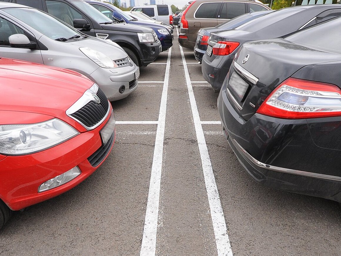 В Москве искусственный интеллект научат искать свободные места на парковке